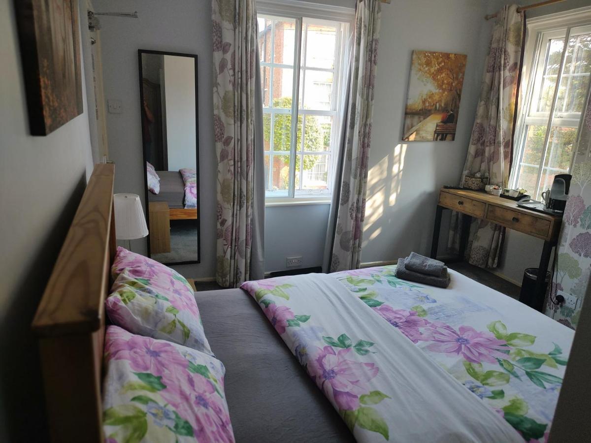 Reindeer Accomodation Southwell  Exterior photo