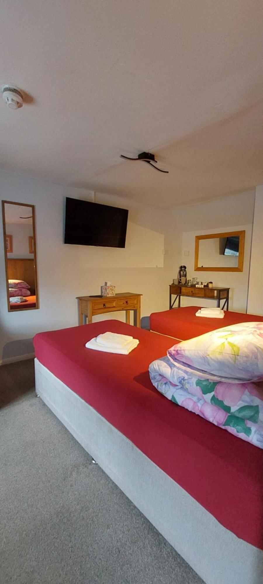 Reindeer Accomodation Southwell  Exterior photo